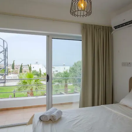Palm Bay View B51 * Agios Amvrosios (Kyrenia)